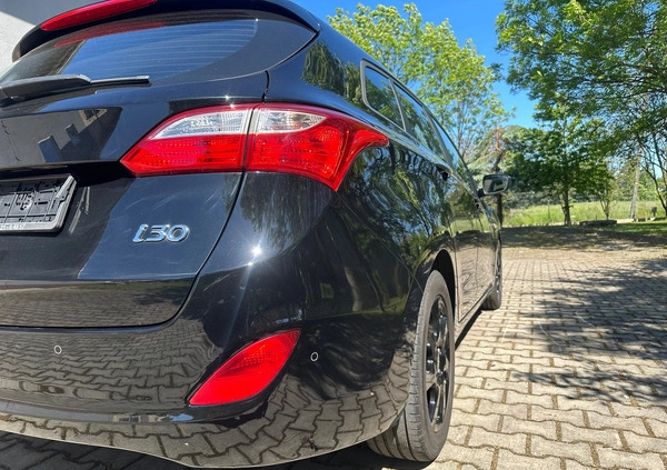 Hyundai I30 cena 39000 przebieg: 96000, rok produkcji 2015 z Sompolno małe 352
